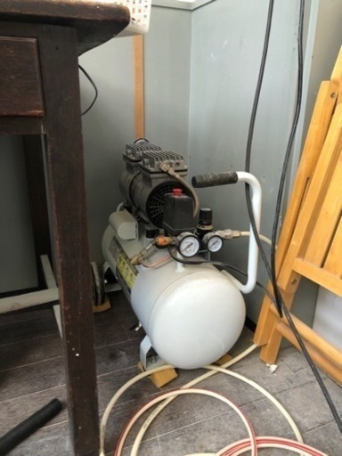 コンプレッサー　静かなタイプ