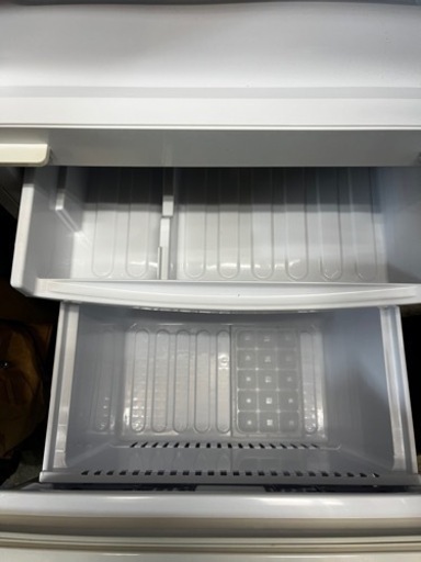 【送料無料】SHARP 冷凍冷蔵庫 137L2020年製
