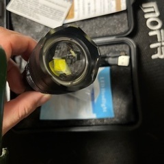 懐中電灯　充電式の画像