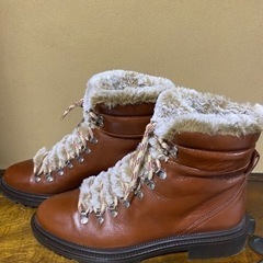 ZARA ファー　ブーツの画像