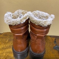 ZARA ファー　ブーツの画像