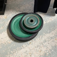ベンチプレス　トレーニング機器の画像