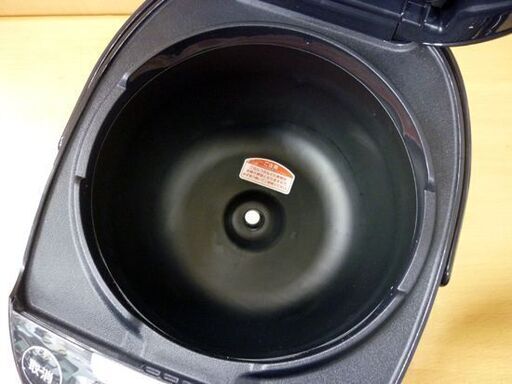 ☆TIGER IHジャー 炊飯器 JPW-T100 2023年製 5.5合炊き 炊きたて 遠赤黒厚釜 タイガー 炊飯ジャー モーブブラ