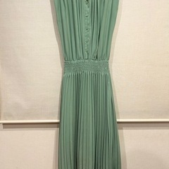 【池袋取引可】La gemmeワンピースの画像