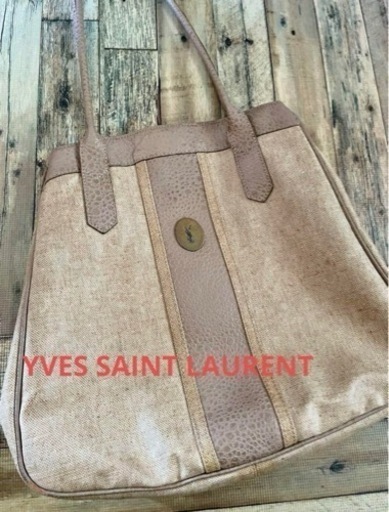 【早い者勝ち！週末セール開催中！！】YVES SAINT LAURENT イブサンローランショルダーバッグ