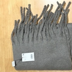 【池袋取引可】未使用　moment+ マフラーの画像