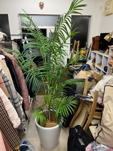 造花　植木鉢　二つあり