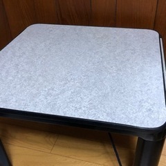 御譲り先決定‼️正方形 こたつ リバーシブル 電源つきます。
