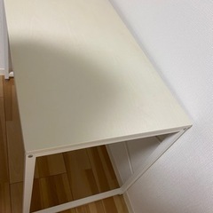 ニトリ　スチールテーブル