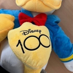 ドナルドダック　100周年記念ぬいぐるみの画像