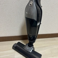 【急募17日まで】sweeplus 2in1 ハンディ掃除機 専用アダプタ付きの画像