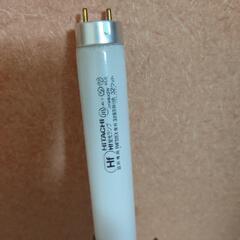 蛍光灯器具と蛍光灯HF　FHF32W×2灯の画像