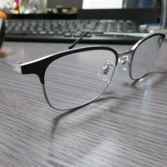 キクチ　タケオ　近々老眼鏡　チタン　新品同様