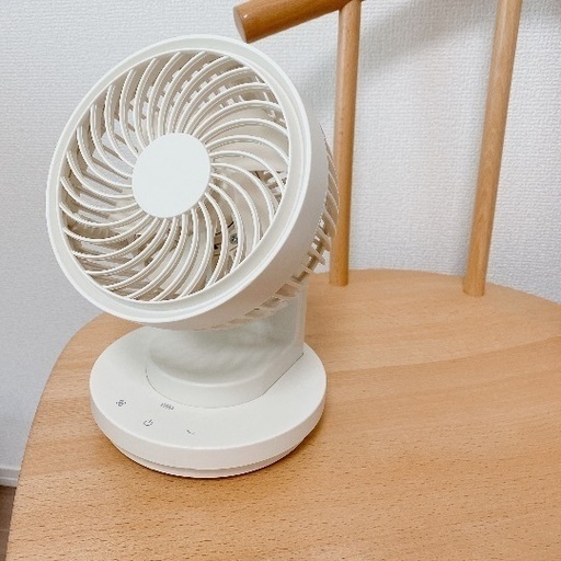 ミニサーキュレーター　ミニ扇風機
