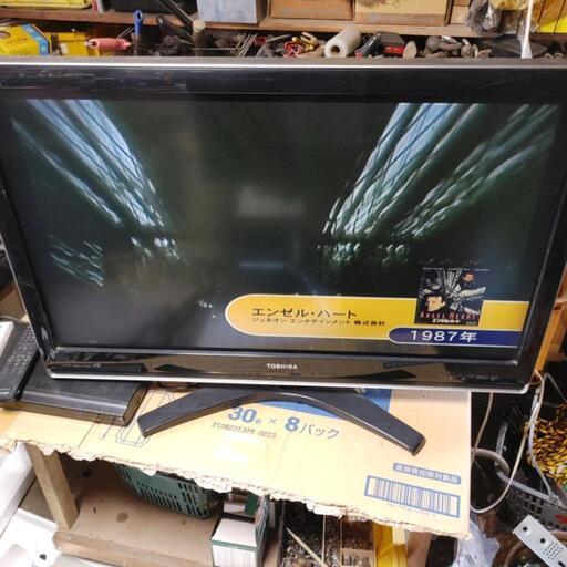 TOSHIBA　REGZA　液晶テレビ　（リモコンなし）