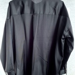 【新宿エリア】ほぼ新品❗️nano•universe  サテンシャツの画像