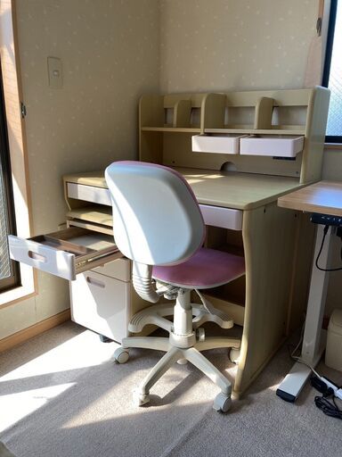 ニトリ学習机(木製)＋キャビネット＋椅子　【美品】　5パターンお好きな形に組み立て可能　パソコンテーブル・本棚としても