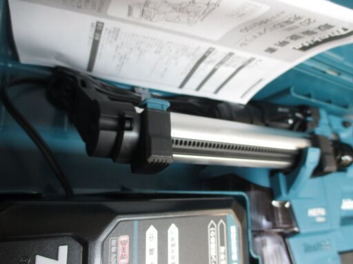 マキタ HR010GRDXV ハンマドリル 40V バッテリー×2 充電器 集じん機能付 未使用 【ハンズクラフト宜野湾店】