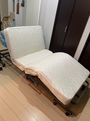 折りたたみ　シングルベッド