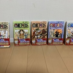 進撃の巨人1〜32巻と、ワンピース1〜5巻のセット販売！早い者勝ち！の画像