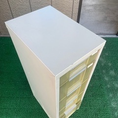 キャビネット 縦約89cm×横約28cm×奥行約40cm 中古品の画像