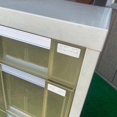 キャビネット 縦約89cm×横約28cm×奥行約40cm 中古品の画像