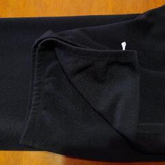 レディースの黒ズボンの画像