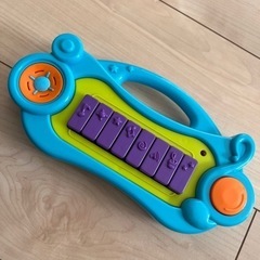 ピアノ　おもちゃ