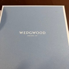 新品　3点セット✖️2 　WEDGWOOD ワイルドストロベリー　ティーカップ　ソーサー　ケーキ皿　セットの画像