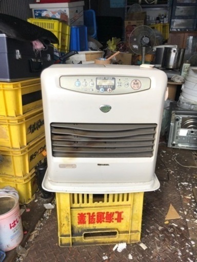 コロナファンヒーター灯油付き