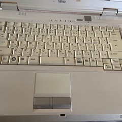  中古パソコン ノートパソコンFUJITSU FMV-BIBLO NF40Yの画像