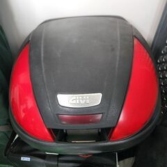 バイクリアボックス