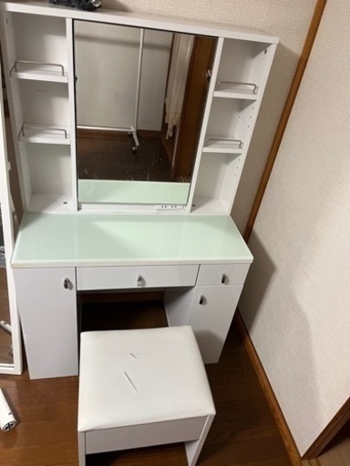 ドレッサー
