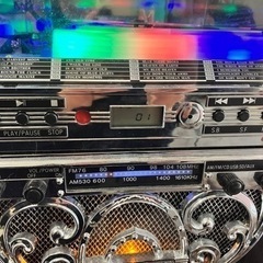 【完動品/おしゃれ】ジュークボックス型 CDプレーヤー ラジオ MP3の画像