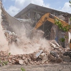解体工事の手元orオペ急募‼️の画像