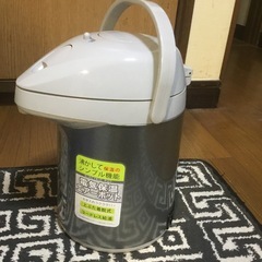 【無料】電気ポット2.2リットル　保温できますの画像