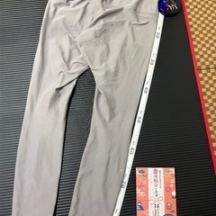 ヨガ レギンス　ホットヨガ　lava スカーラ　 スパッツ　ライトグレー　Mサイズ　usedの画像
