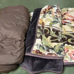 【引渡し決定】【31日午前中お引取可能な方】ダブルサイズ毛布・布団