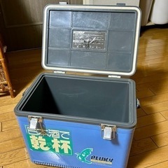 クーラーボックス（20リットルくらい）の画像