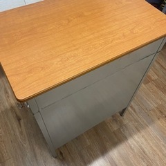 教卓　横70×縦45×高さ90