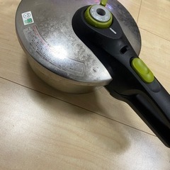 T-fal 圧力鍋　セキュア　ネオ　