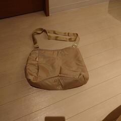 ショルダーバッグの画像