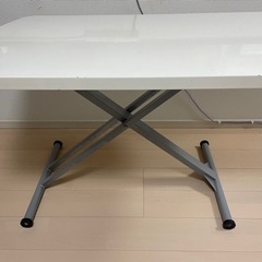 昇降テーブル