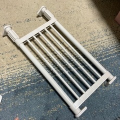 突っ張り棒　収納棚