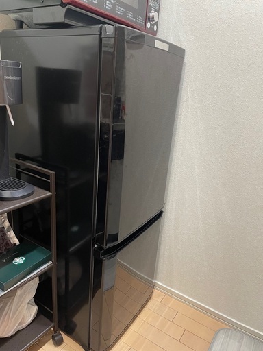 大きいサイズに買い替える為冷蔵庫売ります