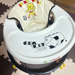ベビー用品　歩行器