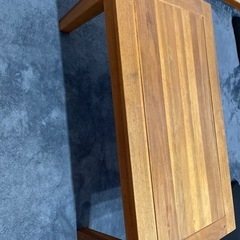 ウッドローテーブルの画像