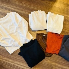 美品UNIQLO 長袖カットソー　