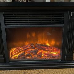 暖炉型ヒーター　電気式暖炉　あげます