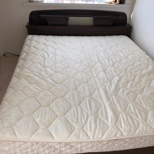 家具 ベッド クイーンサイズ　マット